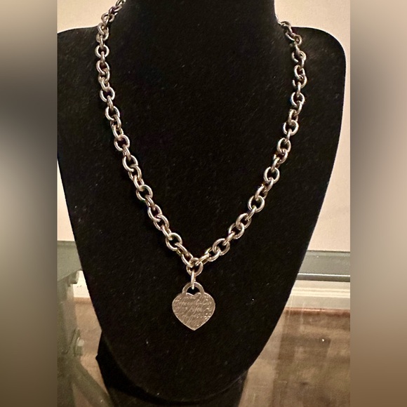 Tiffany & Co. Sterling Silver Heart Necklace 18" Chain - Picture 8 of 8